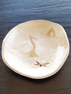 K. Yuan Signed Handmade Japanese Glazed Pottery Rustic Fox Decorative Dish 1994